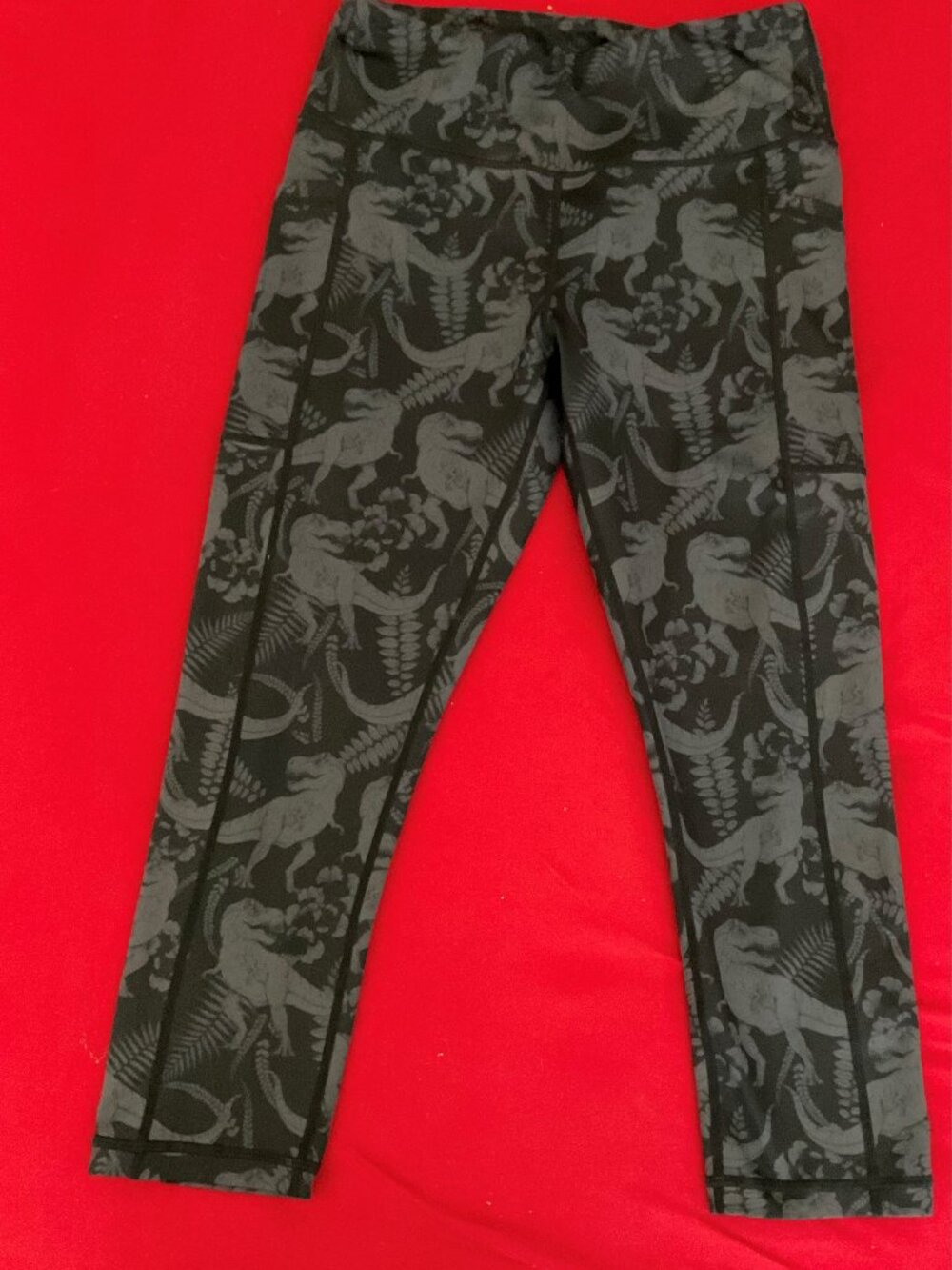 CVG 3/4 Dino Leggings